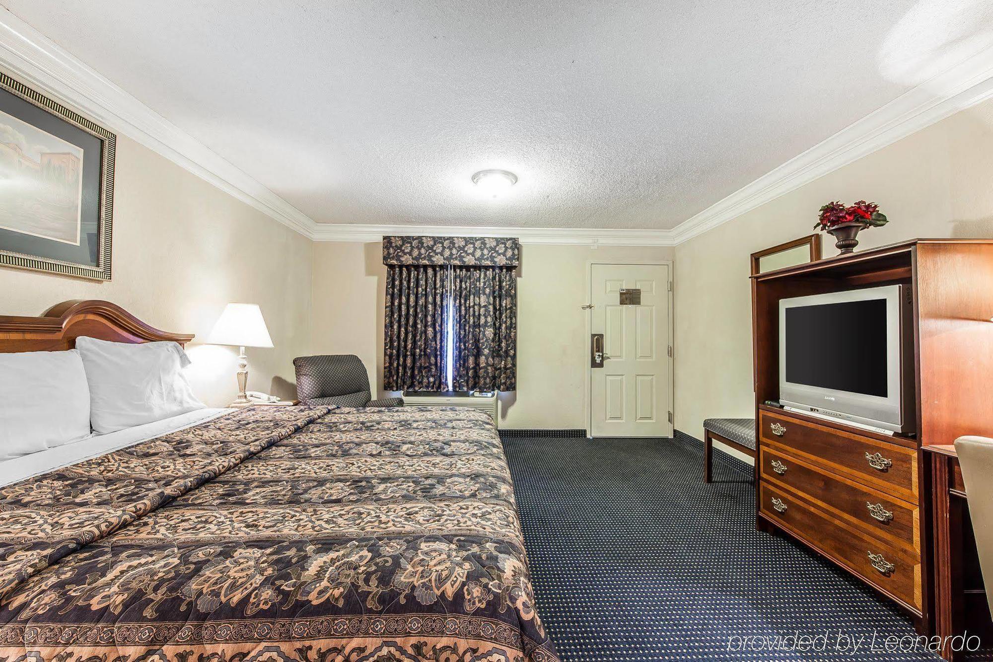 Oyo Hotel Rome Ga Historic District Dış mekan fotoğraf