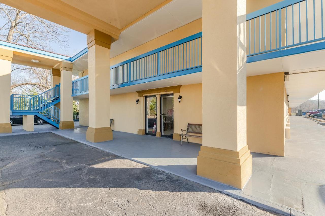 Oyo Hotel Rome Ga Historic District Dış mekan fotoğraf